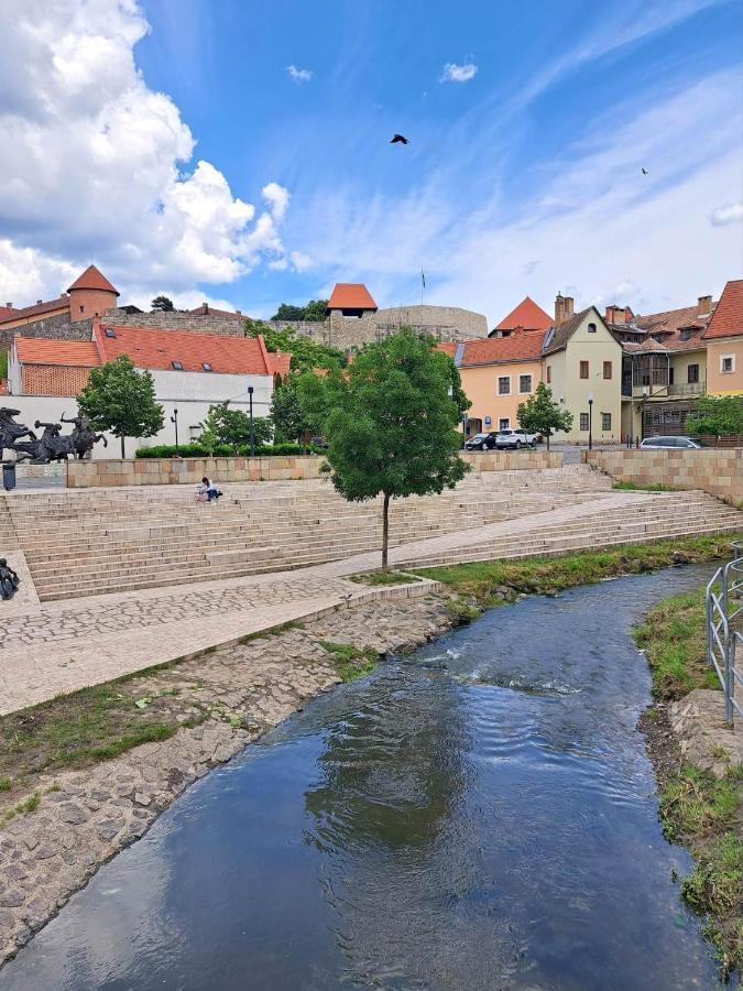 Bikavér Apartman Eger - City centre Exterior foto